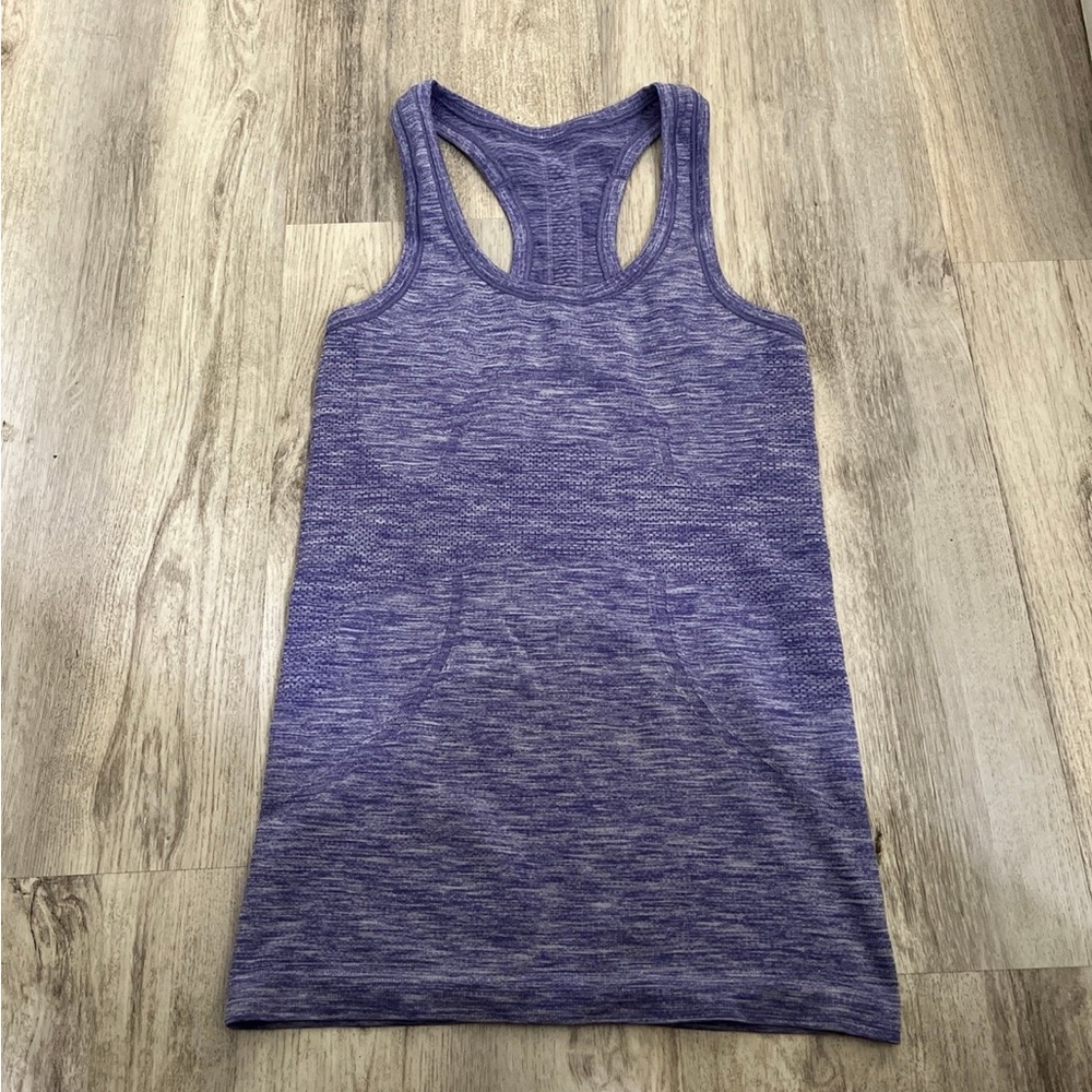 Lululemon - Picture 2 of 3